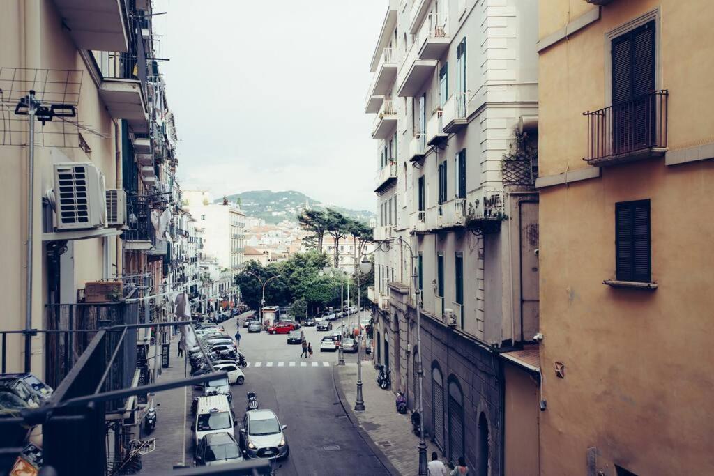 Alessia Holiday House 90Mq Salerno Centro Экстерьер фото